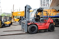 Toyota_12_ton_1.jpg