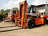 ให้เช่ารถForklift 15 ton  Model :  Toyota